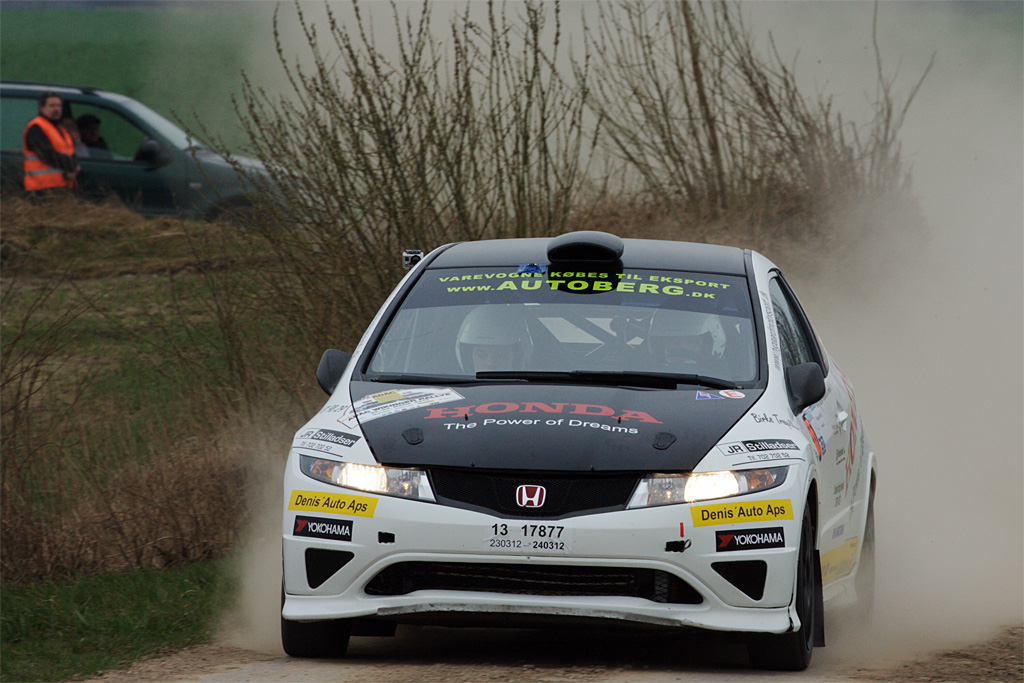 Anders Rygaard og Henrik Skott indledte sæsonen med at vinde DM-gruppen 2WD i ADAC Wikinger Rallye
(Foto: Johnny Pedersen)